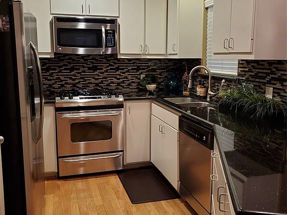 3rd image of 5951 South Loop E Unit 7