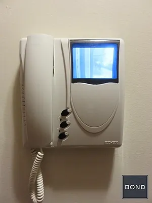 Rented by Bond New York | media 22