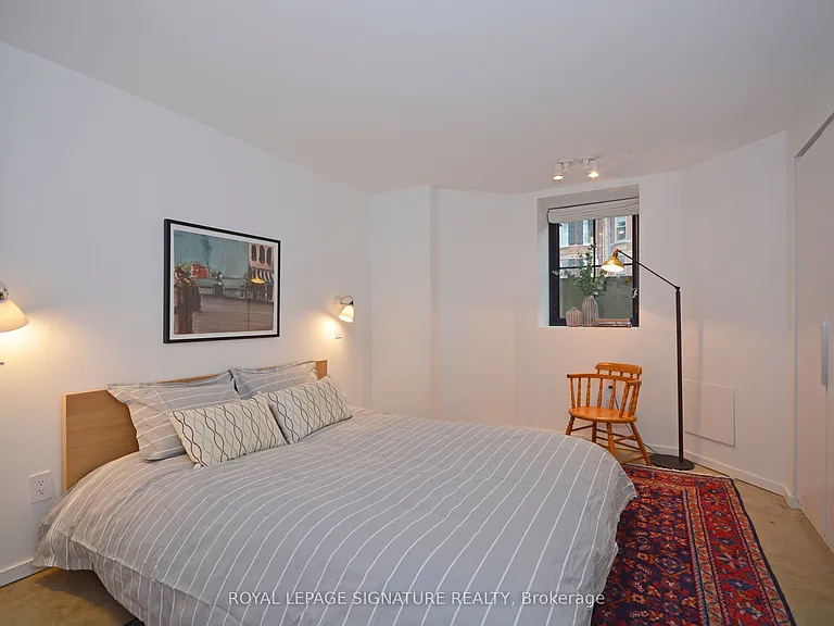 379 Berkeley St #LOWER — Photo 9
