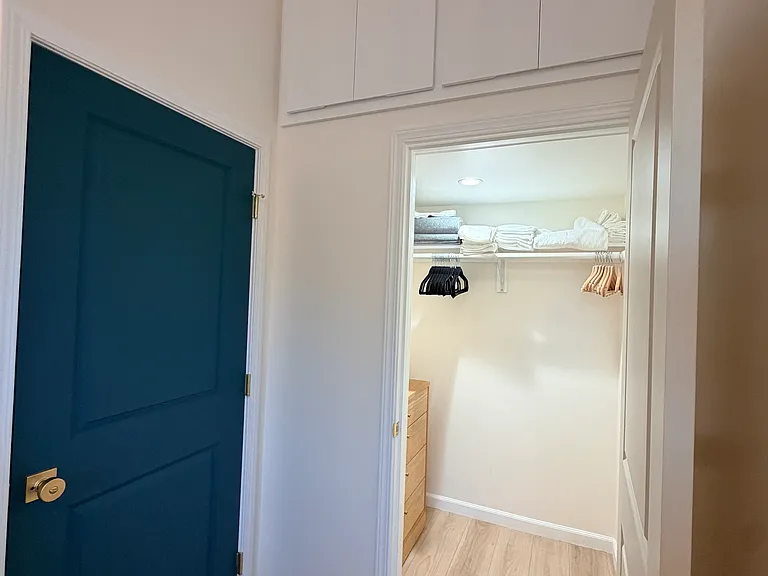 993 N Laurel Dr — Photo 17
