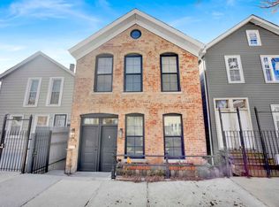 1735 W Cullerton St, Chicago, IL 60608