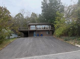 74 Y St, Lees Summit, MO 64086