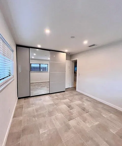 4680 NE 5th Ave — Photo 12