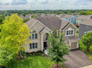 534 Camargo Club Dr, Lake In The Hills, IL
