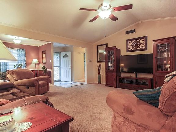 4th image of 2205 Stonebrook Dr