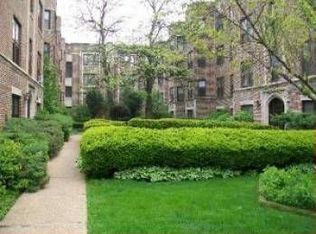 2431 W Greenleaf Ave APT 3, Chicago, IL 60645