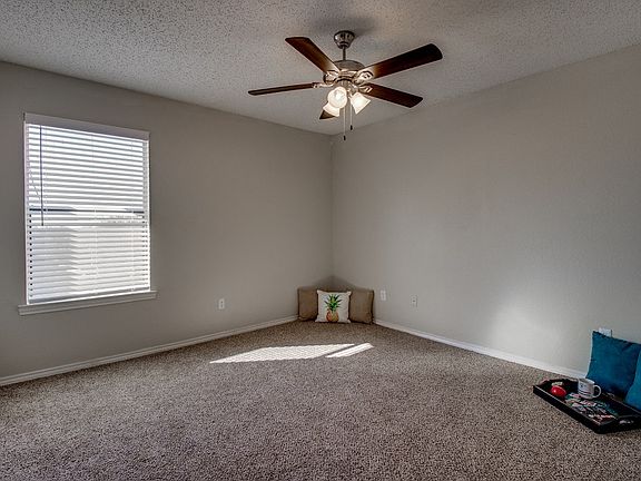 5th image of 1208 Americana Ln #1211