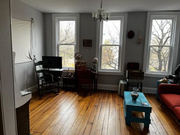 24 S Patterson Park Ave APT 2