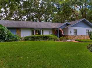 2105 Doefield Ct, Valrico, FL 33596