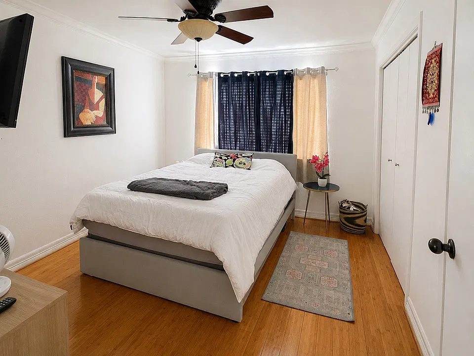1829 Augusta Dr #8