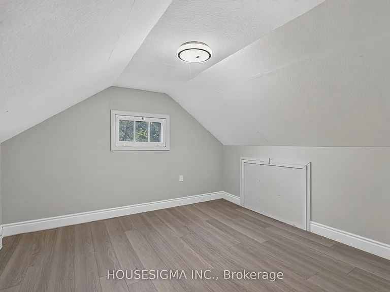 342 Carlton St — Photo 28