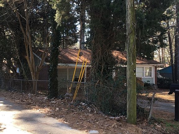 3rd image of 4991 Sheila Ln