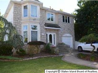 18 Oceanview Ave, Staten Island, NY 10312