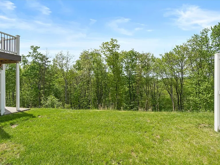 150 Curtis Ct — Photo 13