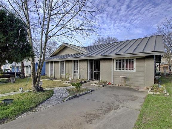 3rd image of 9716 Dallum Dr