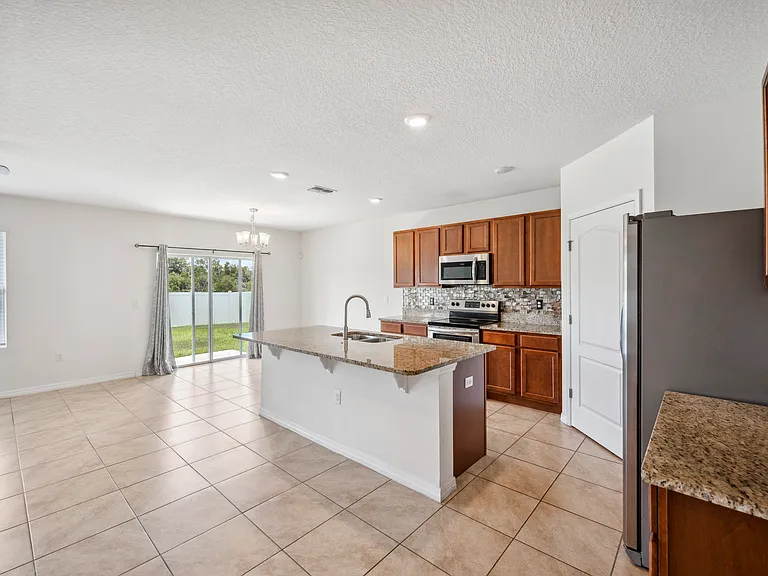 2062 Blue Highlands Dr — Photo 10