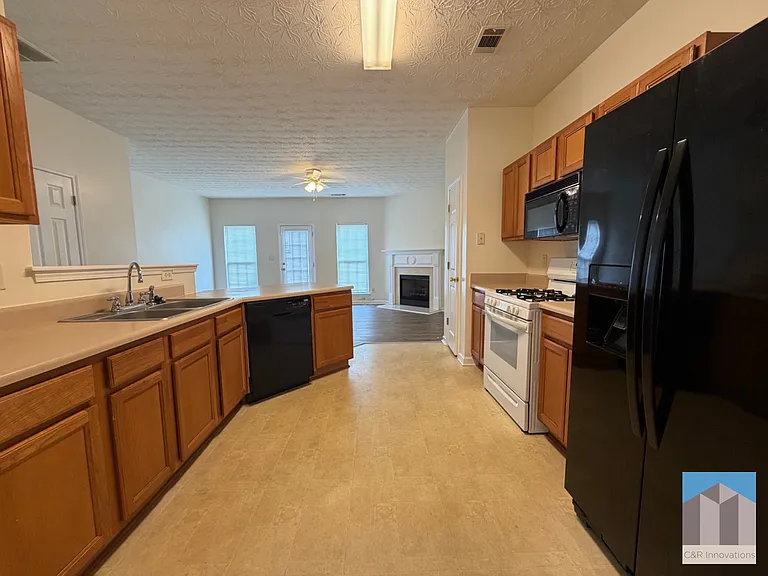 644 Kenridge Dr — Photo 10