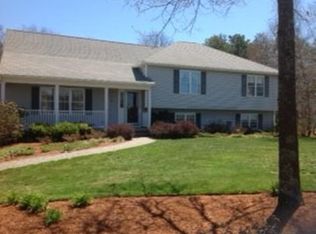 28 Placid Bay Dr, Plymouth, MA 02360