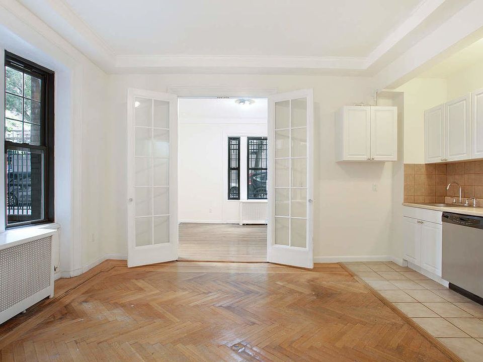 1st image of 574 W End Ave APT 3
