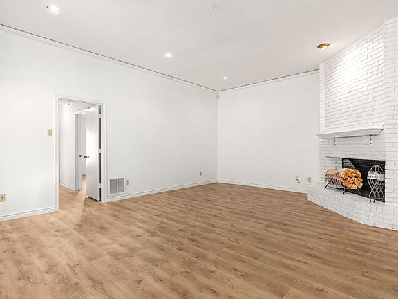 5th image of 3023 Stonehenge Ln