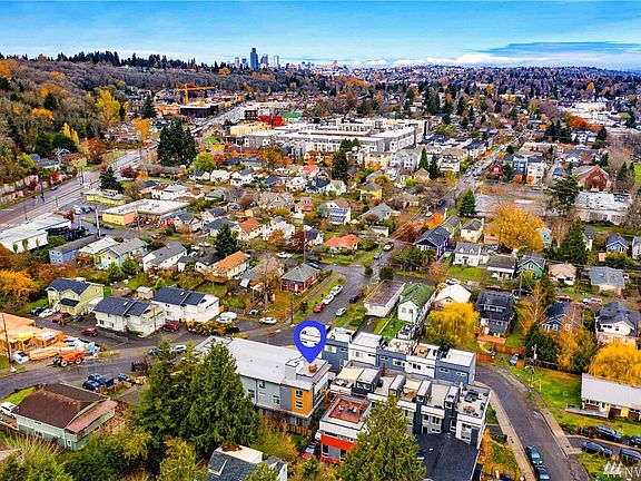 3rd image of 5020 35th Ave S