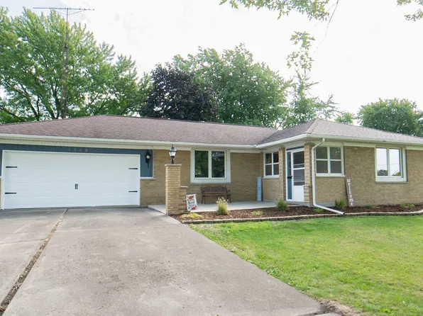 1560 Cardinal Dr, Bourbonnais, IL 60914