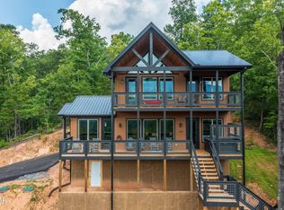 775 Cartertown Rd, Gatlinburg, TN 37738