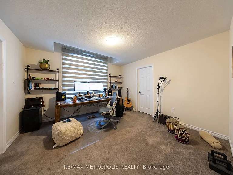 217 Ronald Guscott St #MAIN — Photo 21