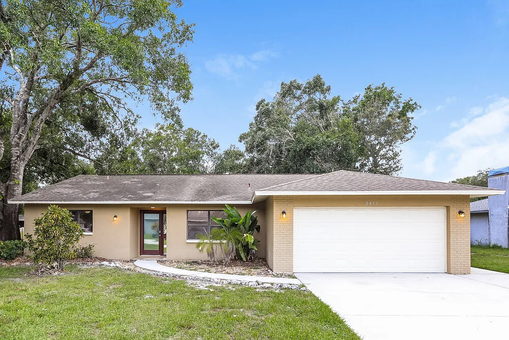 3 bed, 2.0 bath, 1523 sqft, $4,130 — Photo 1
