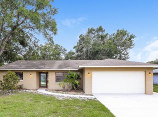 2473 Guthrie Cir, Sarasota, FL 34235