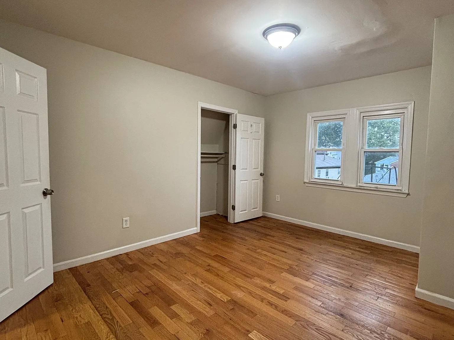 2 bed, 800 sqft, $1,800 — Photo 3