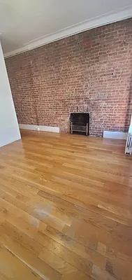 Rented by Manhattan Best Realty, Inc. | media 13