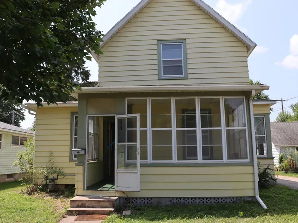 421 W King St, Winona, MN 55987