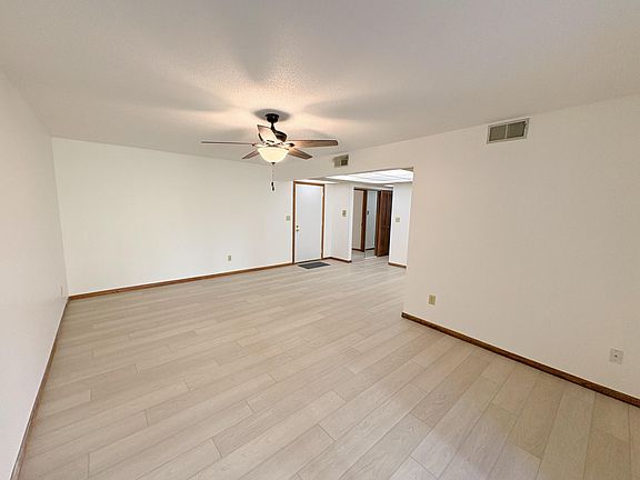 5th image of 607 19th St NW APT 16