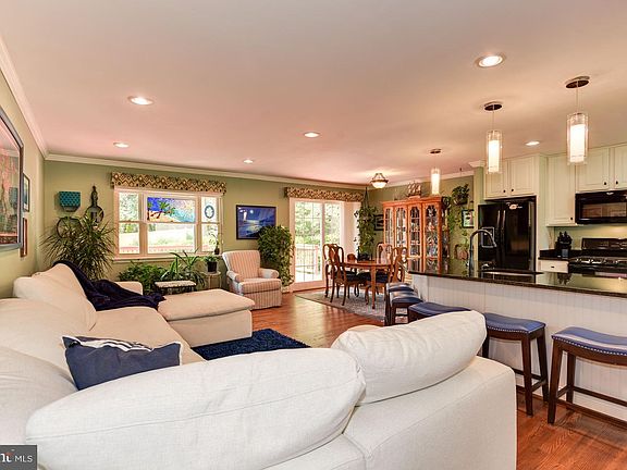 2nd image of 4604 Bettswood Dr