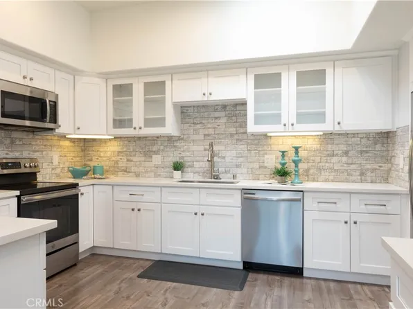1221 Knollwood M4 #47H, Seal Beach, CA 90740