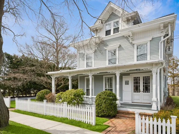 180 Main St, Sag Harbor, NY 11963