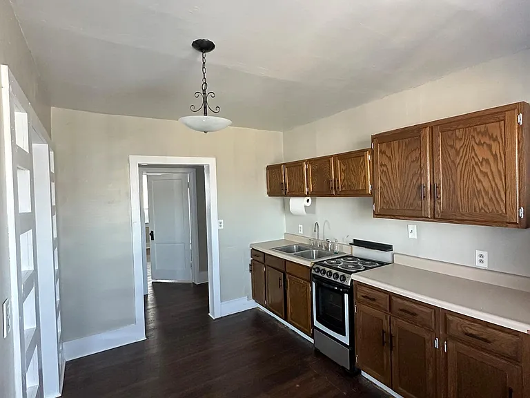 101 E Benton St #302 — Photo 7