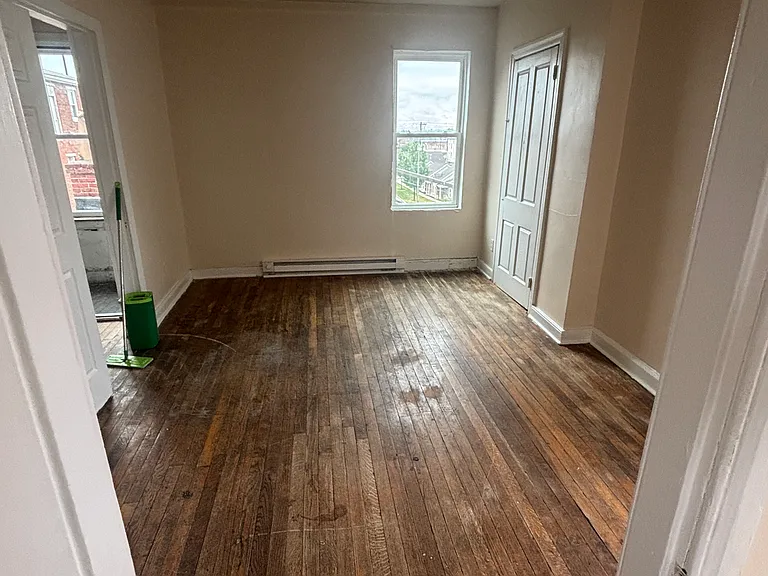 244 S Duke St #3 — Photo 1