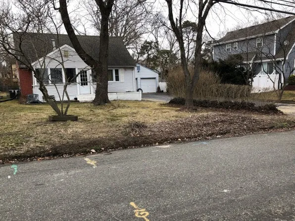 245 20th Ave, Brick, NJ 08724