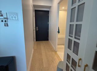 488 University Ave #4403, Toronto, ON M5G 0C1