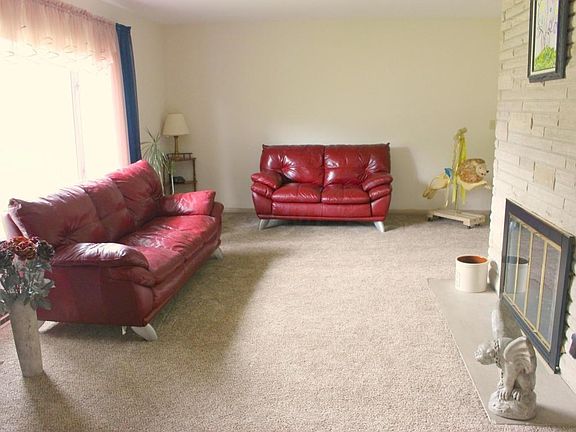 5th image of 3073 Anna Ave