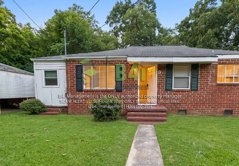 904 Harbison Dr — Photo 2