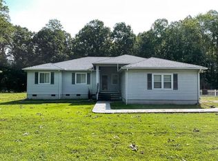 386 Asal Rd, Farmville, VA 23901