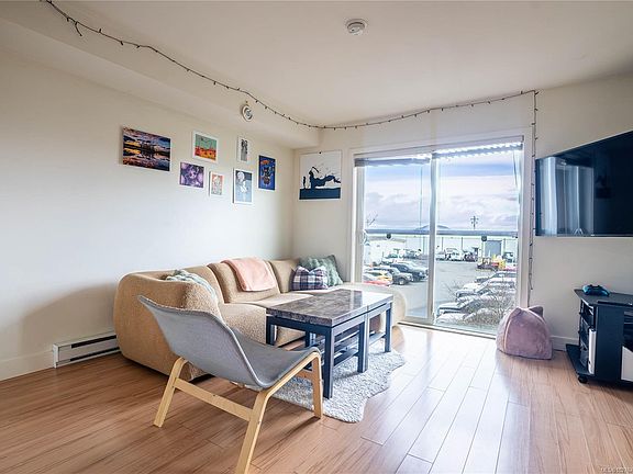 3rd image of 356 Gorge Rd E #407