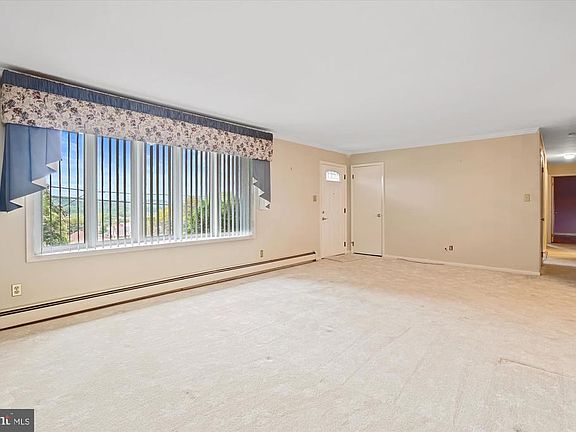 4th image of 501 S 6th St