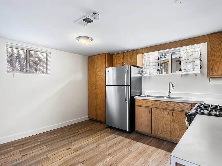 1420 Uinta St #B — Photo 3