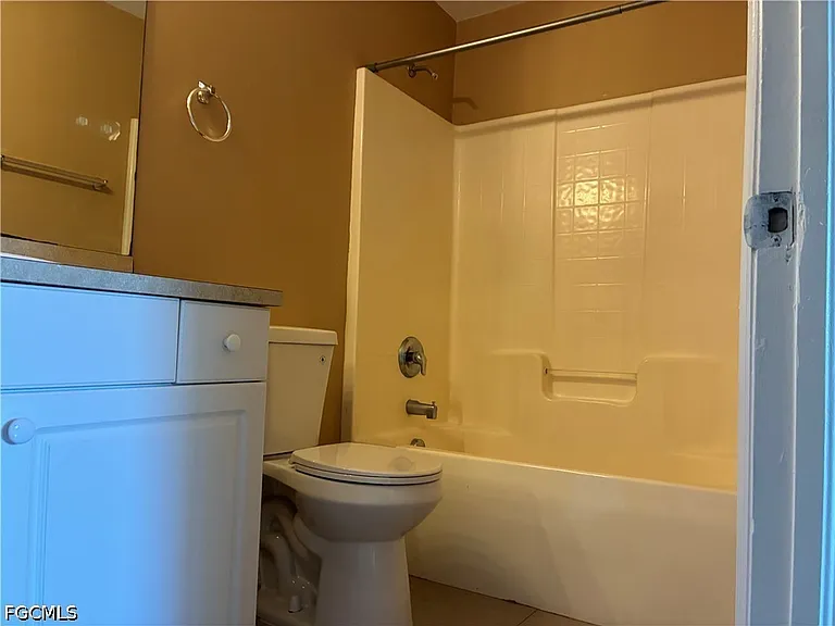 10741 Robinson St — Photo 11