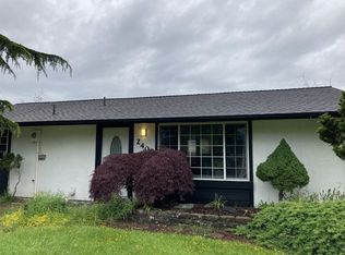 2400 Carpenter St, Mount Vernon, WA 98274