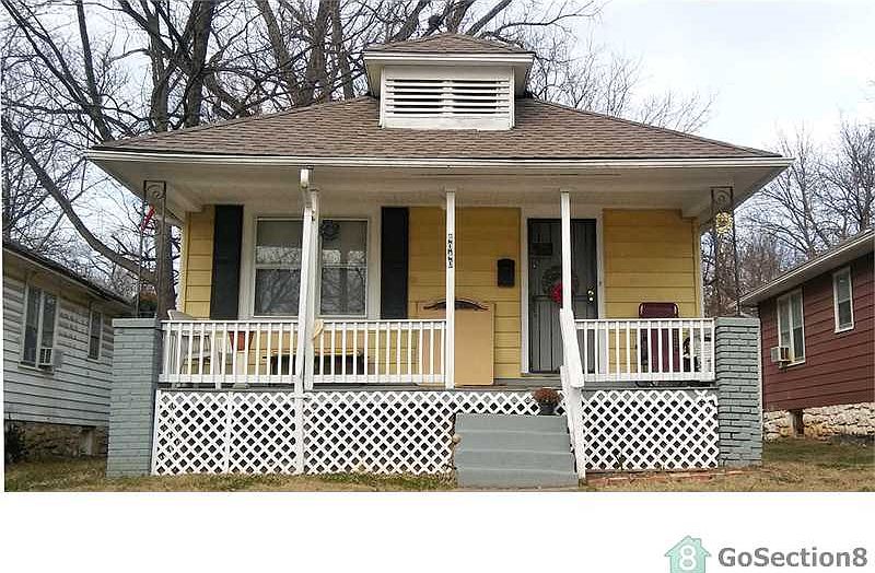 1st image of 4040 E 68th St